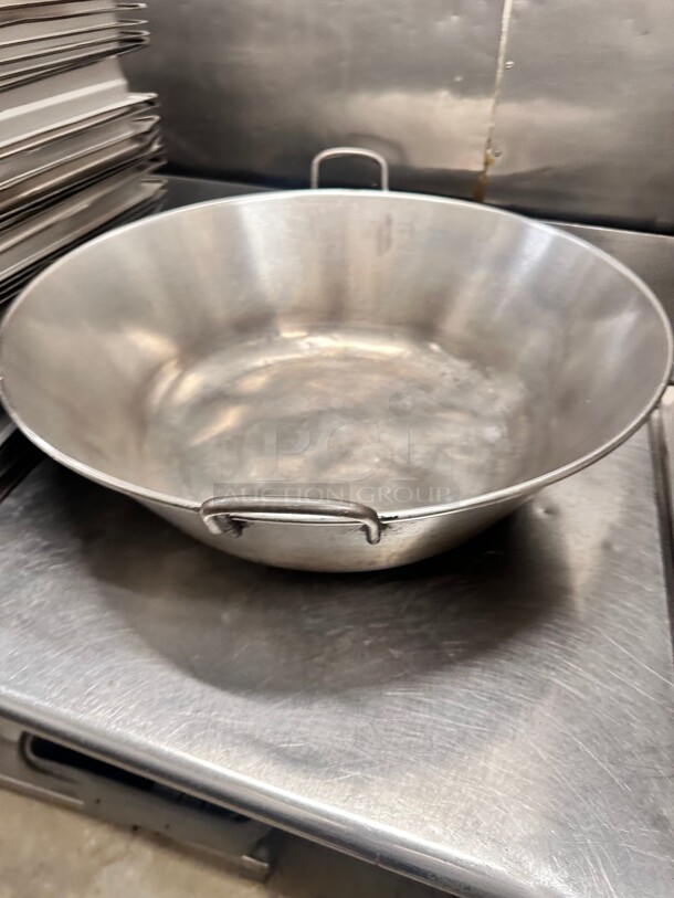 Commercial Heavy Duty 24x24x8 Inch Large Cooking Pan With Handels - Image 5 of 5