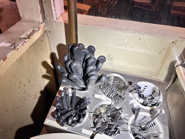 One Lot Of Silverware With Holder - Image 1 of 2