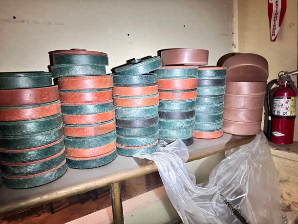 One Lot Carlisle Tortilla Server with Lid - Assorted Colors - Image 2 of 4
