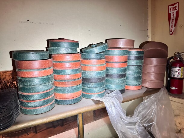 One Lot Carlisle Tortilla Server with Lid - Assorted Colors - Image 3 of 4
