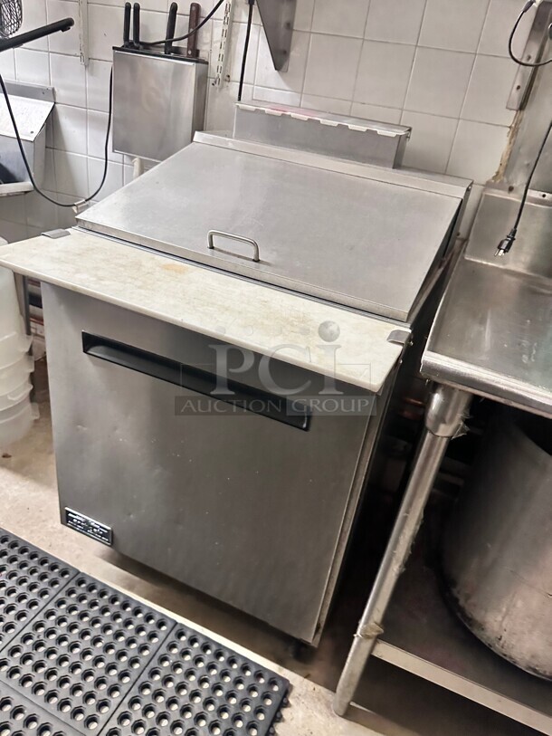 Arctic Air AMT28R 29" Sandwich/Salad Prep Table w/ Refrigerated Base, 115v Working - Image 1 of 8