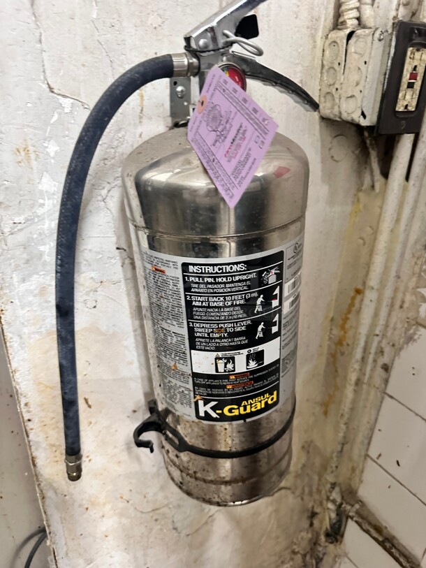 Class K Fire Extinguisher - 6 L - Image 2 of 6