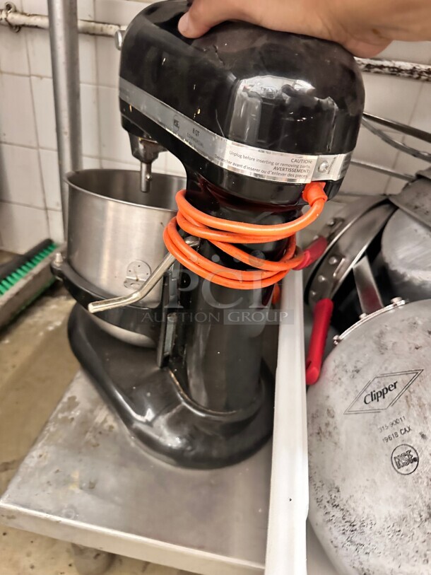 KitchenAid  Black 8 Qt. Bowl Lift Countertop Mixer 115 Volt Working - Image 1 of 10