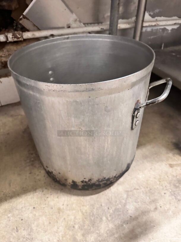 Commercial Large Aluminum Cooking Pan 15x15x15 - Image 1 of 4