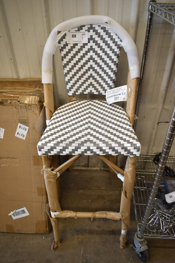 BRAND NEW SCRATCH AND DENT! Lancaster Table & Seating 427BSRTBSGYW Bistro Series Gray and White Chevron Weave Rattan Outdoor Side Barstool - Image 2 of 5
