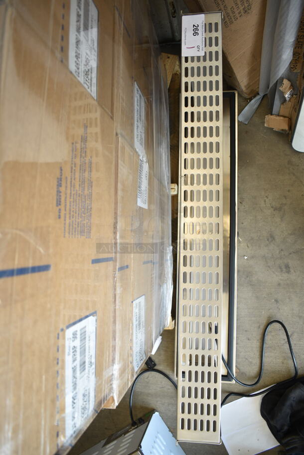 BRAND NEW SCRATCH AND DENT! True Refrigeration 881936 Bottom Drawer Assy - Image 2 of 6