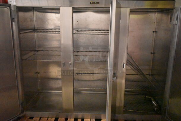 Traulsen RLT332WREFHS Stainless Steel Commercial 3 Door Reach In Cooler. 115 Volts, 1 Phase. Tested and Powers On But Does Not Get Cold. Appears to Have Piercing Valve - Image 4 of 4