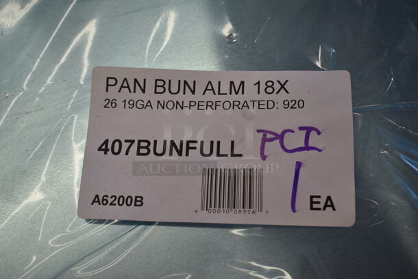 5 BRAND NEW SCRATCH AND DENT! Choice 407BUNFULL Full Size 18" x 26" 19 Gauge Wire in Rim Aluminum Bun Pan / Sheet Pan. 5 Times Your Bid!  - Image 3 of 3