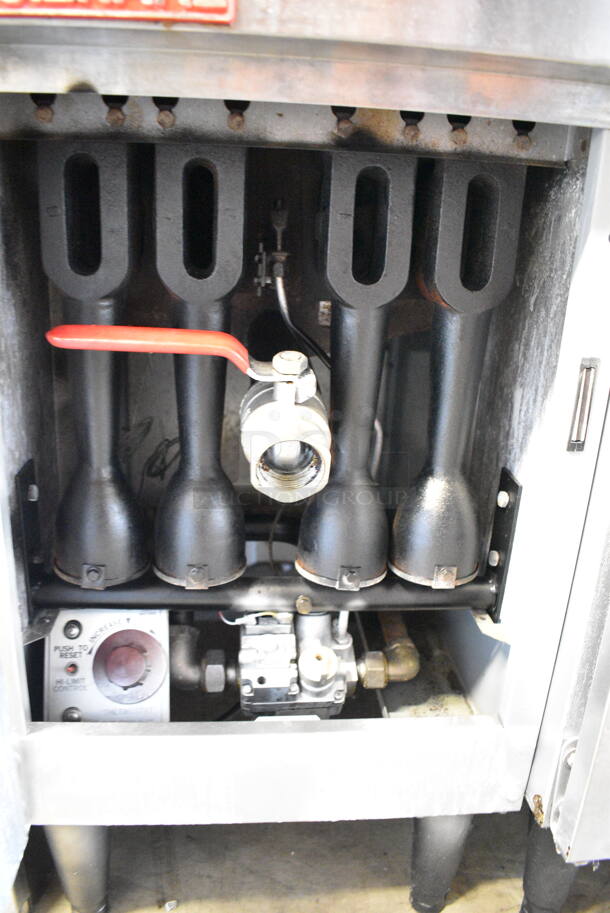 Cecilware FMP40 Stainless Steel Commercial Floor Style Natural Gas Powered Deep Fat Fryer.  - Image 3 of 6