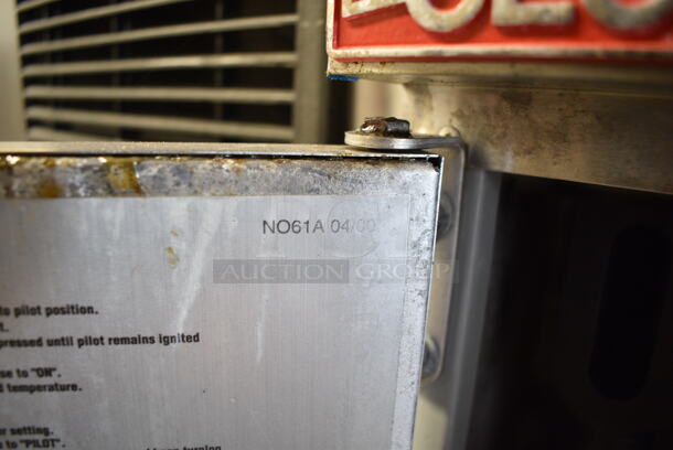 Cecilware FMP40 Stainless Steel Commercial Floor Style Natural Gas Powered Deep Fat Fryer.  - Image 6 of 6