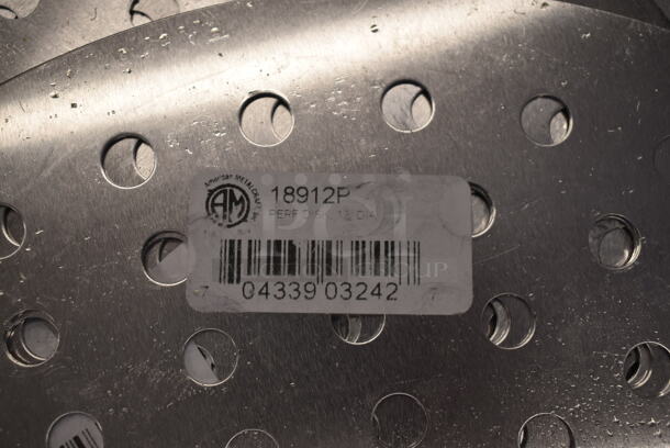 85 BRAND NEW SCRATCH AND DENT! American Metalcraft 18912P 12" Perforated Pizza Disk. 85 Times Your Bid! - Image 4 of 4