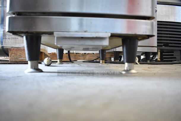 2015 Merrychef eikon e2 Stainless Steel Commercial Countertop Electric Powered Slimline Rapid Cook Oven. 208/240 Volts, 1 Phase.  - Image 3 of 6