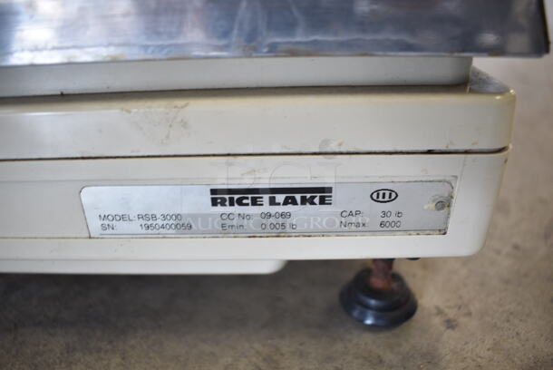 Rice Lake RSB-3000 Metal Countertop 30 Pound Scale. Tested and Powers On But Does Not Get Cold - Image 4 of 4
