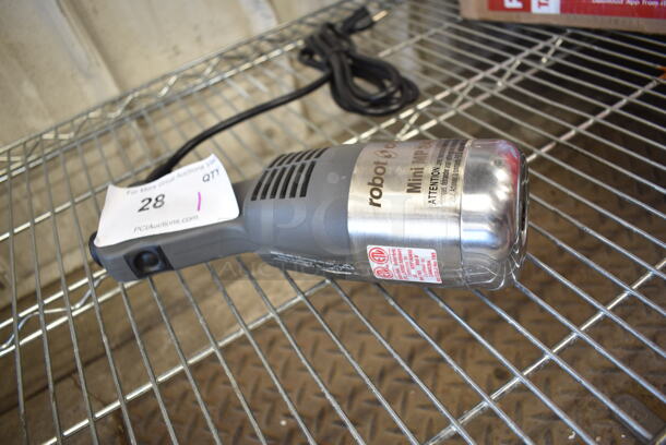 BRAND NEW SCRATCH AND DENT! Robot Coupe Mini MP 240 V.V  Mini 10" Variable Speed Immersion Blender - 2/5 HP. No Blade. Tested and Working! - Image 4 of 6