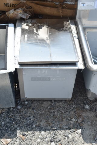 BRAND NEW! Stainless Steel Drop In Ice Bin w/ Lid. 