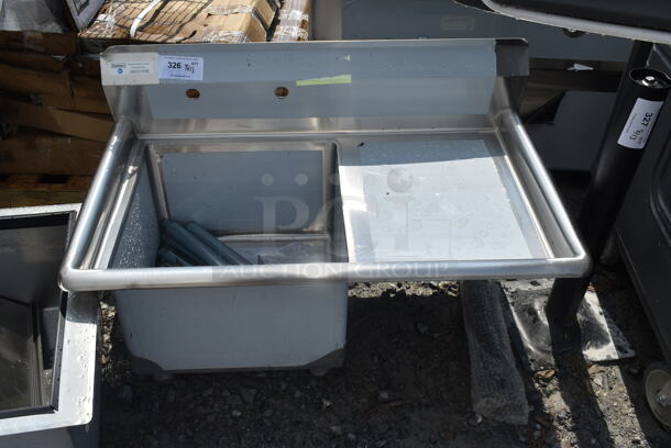 BRAND NEW SCRATCH AND DENT! Steelton 522CS11818R 38 3/4" 18-Gauge Stainless Steel One Compartment Commercial Sink with Right Drainboard - 18" x 18" x 12" Bowl - Image 2 of 7