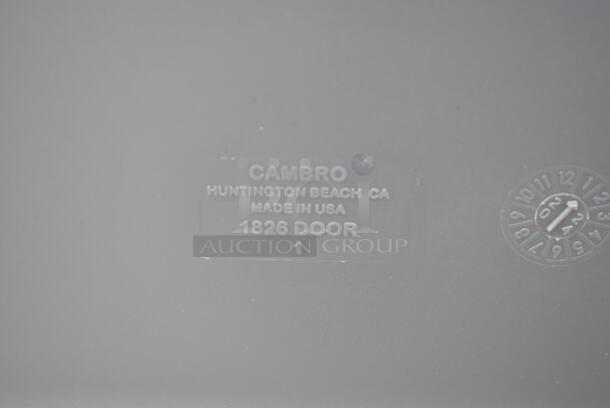 BRAND NEW SCRATCH AND DENT! Cambro 1826DTC Camcarts Charcoal Gray Insulated Sheet Pan Carrier on Commercial Casters.  - Image 6 of 7
