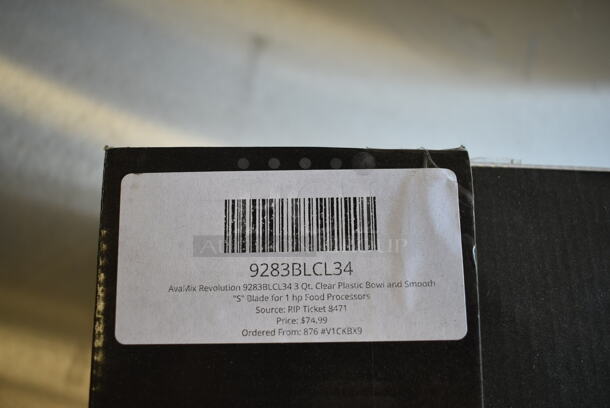 BRAND NEW SCRATCH AND DENT! AvaMix 9283BLCL34 3 Qt. Clear Plastic Bowl and Smooth "S" Blade for 1 hp Food Processors - Image 4 of 4