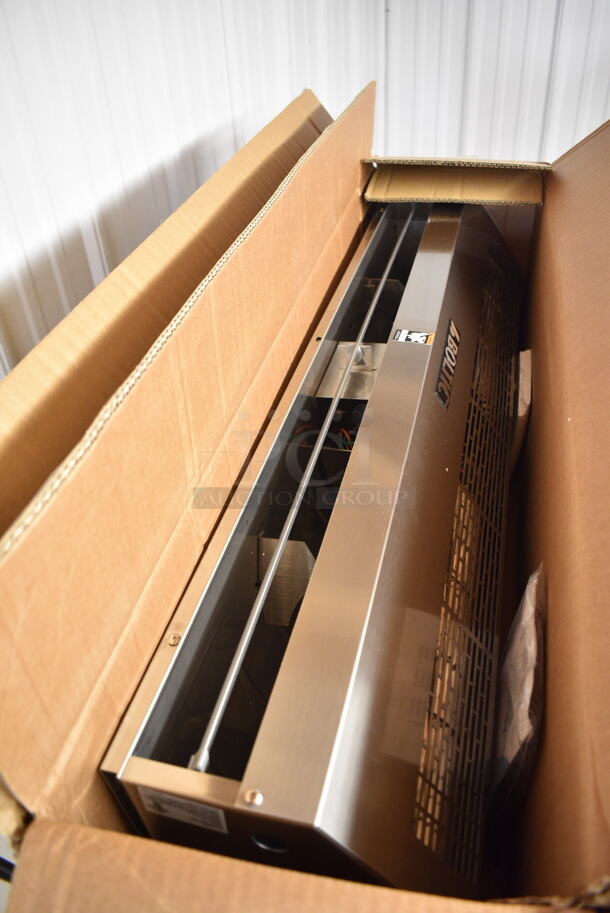 BRAND NEW SCRATCH AND DENT! Boltic 687BFM1510SS 72" Stainless Steel Air Curtain with Plunger Door Switch - Image 3 of 4