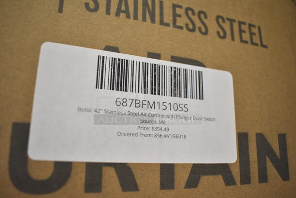 BRAND NEW SCRATCH AND DENT! Boltic 687BFM1510SS 72" Stainless Steel Air Curtain with Plunger Door Switch - Image 4 of 4