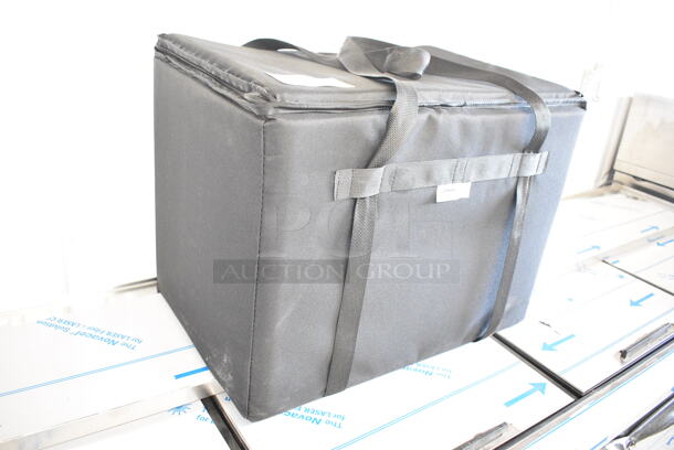 BRAND NEW SCRATCH AND DENT! Sterno Black Insulated Food Carrying Bag.  - Image 4 of 5