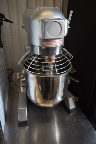 B10B Metal Commercial Countertop 10 Quart Planetary Dough Mixer w/ Stainless Steel Mixing Bowl, Bowl Guard and Whisk Attachment. 110 Volts, 1 Phase. Tested and Working!