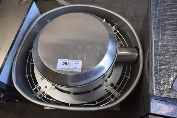 BRAND NEW SCRATCH AND DENT! 2024 Canarm ALX120-UD Metal Commercial Rooftop Mushroom Exhaust Fan. 115/230 Volts, 1 Phase. - Image 4 of 5