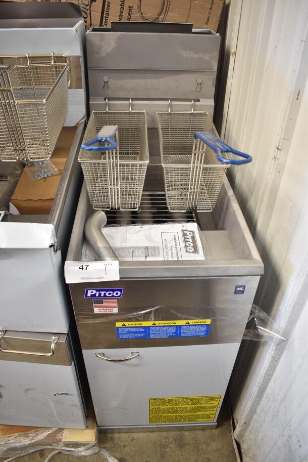 BRAND NEW SCRATCH AND DENT! 2024 Pitco Frialator 35C+S Stainless Steel Commercial Floor Style Liquid Propane 35-40 lb. Stainless Steel Floor Fryer w/ 2 Metal Fry Baskets. 90,000 BTU.  - Image 2 of 8