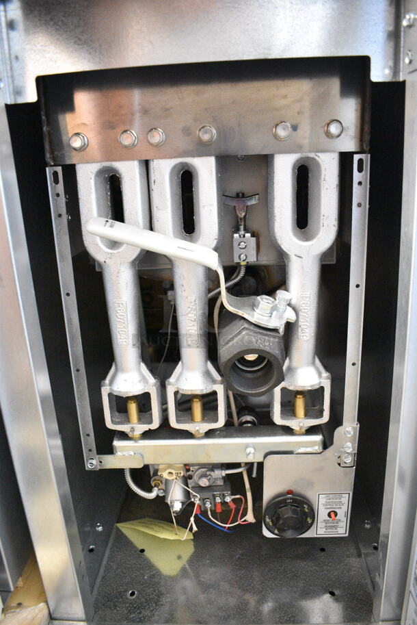 BRAND NEW SCRATCH AND DENT! 2024 Pitco Frialator 35C+S Stainless Steel Commercial Floor Style Liquid Propane 35-40 lb. Stainless Steel Floor Fryer w/ 2 Metal Fry Baskets. 90,000 BTU.  - Image 7 of 8