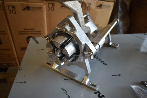 BRAND NEW SCRATCH AND DENT! Garde Metal Commercial Countertop Heavy-Duty 6-Wedge Potato / Fry Cutter with Suction Cup Feet - Image 4 of 9