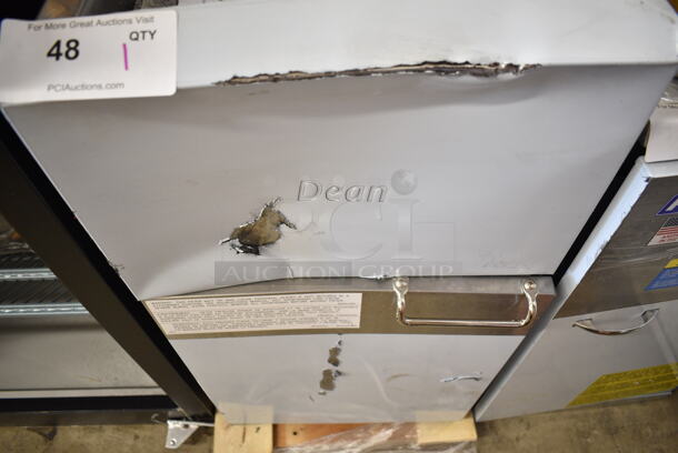BRAND NEW SCRATCH AND DENT! 2023 Frymaster Dean SR142GN Stainless Steel Commercial Floor Style Natural Gas Powered 35-43 lb. Stainless Steel Floor Fryer w/ 2 Metal Fry Baskets. 105,000 BTU.  - Image 6 of 9