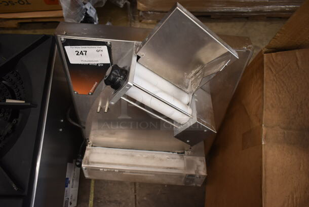 Prismafood DSA 310 Stainless Steel Commercial Countertop Dough Sheeter. 110 Volts, 1 Phase. Tested and Working! - Image 3 of 6