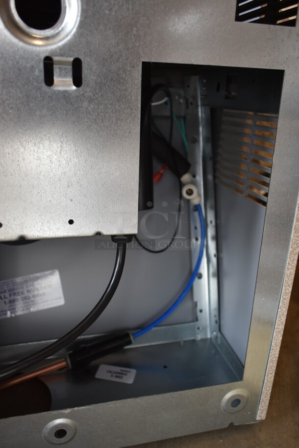 BRAND NEW SCRATCH AND DENT! Zurn Elkay EZSDWS_1G Stainless Steel Wall Mount Non-Filtered Drinking Fountain with Extra Deep Basin - Non-Refrigerated - Image 4 of 5