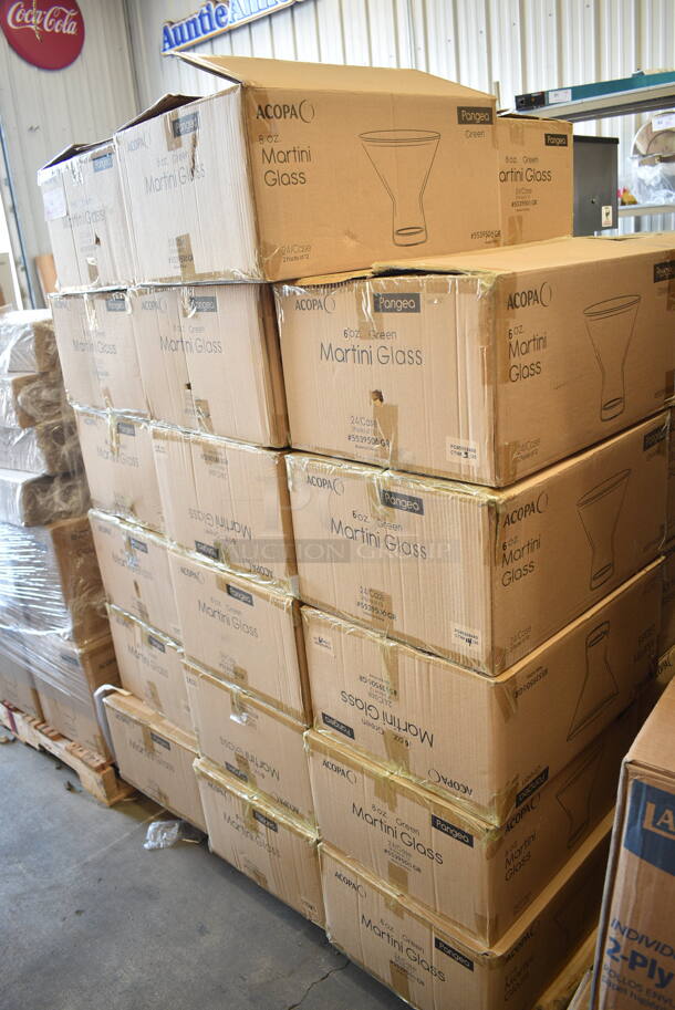 PALLET LOT of 33 Boxes of 24 BRAND NEW Boxes of Acopa 5539506GR Pangea 6 oz. Green Martini Glass. 33 Times Your Bid! - Image 2 of 3