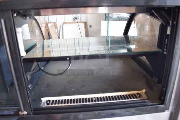 BRAND NEW SCRATCH AND DENT! Structural Concepts HOU4852R Open Grab N Go Merchandiser w/ Top Display Case. 120 Volts, 1 Phase. Tested and Working! - Image 5 of 7