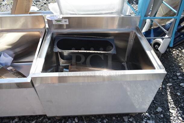 BRAND NEW SCRATCH AND DENT! Regency 600IB1824 18" x 24" Underbar Ice Bin - 77 lb. - Image 2 of 6