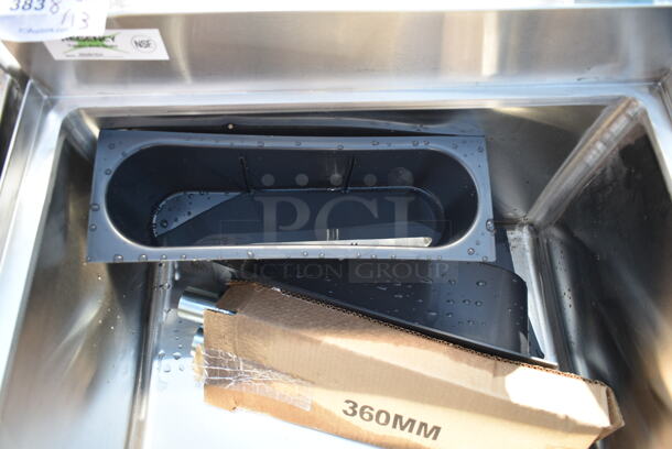 BRAND NEW SCRATCH AND DENT! Regency 600IB1824 18" x 24" Underbar Ice Bin - 77 lb. - Image 5 of 6