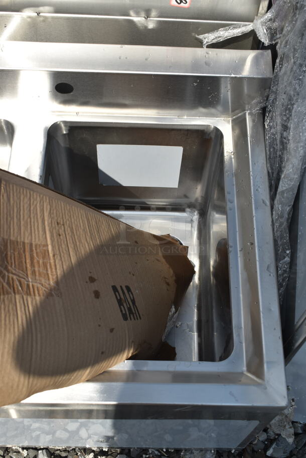 BRAND NEW SCRATCH AND DENT! Regency 600B21014 2 Bowl Underbar Sink - 26 1/2" x 18 3/4" - Image 3 of 5