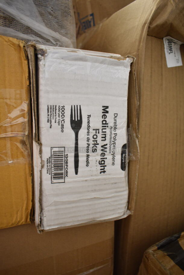 PALLET LOT of 28 BRAND NEW Boxes Including 2 Box 500CC20 Choice Clear PET Customizable Plastic Cold Cup - 20 oz. - 600/Case, 50020W Choice 20 oz. White Poly Paper Hot Cup - 600/Case, 795KFT44RNPE Choice 44 oz. Round Kraft PE-Lined Microwavable Take-Out Container 7 5/16" x 2 5/8" - 300/Case, 500TO8830 Choice 8" x 8" x 3" Microwaveable 3-Compartment Black / Clear Plastic Hinged Container - 100/Case, 4 Box 129MCR24B Choice 24 oz. Black Round Microwavable Heavy Weight Container with Lid 7 1/4" - 150/Case, 2 Box 129MCR32B Choice 32 oz. Black Round Microwavable Heavy Weight Container with Lid 7 1/4" - 150/Case, 433CARRIER2 EcoChoice Pulp Fiber 2 Cup Carrier - 300/Case, 130BFORK Choice Medium Weight Black Plastic Fork - 1000/Case, 500CFT Lavex White C-Fold Standard Weight Towel - 2400/Case, C90PST1 ClearSeal Hinged Lid Plastic Container, 2 Box Choice #1 Paper Food Containers. 28 Times Your Bid!   - Image 9 of 12