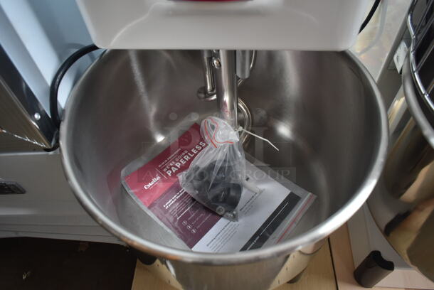 BRAND NEW SCRATCH AND DENT! Estella 348SM30 Metal Commercial 30 Qt. / 45 lb. Two-Speed Spiral Dough Mixer w/ Stainless Steel Mixing Bowl, Bowl Guard and Dough Hook Attachment. 120 Volts, 1 Phase. Tested and Working! - Image 5 of 7