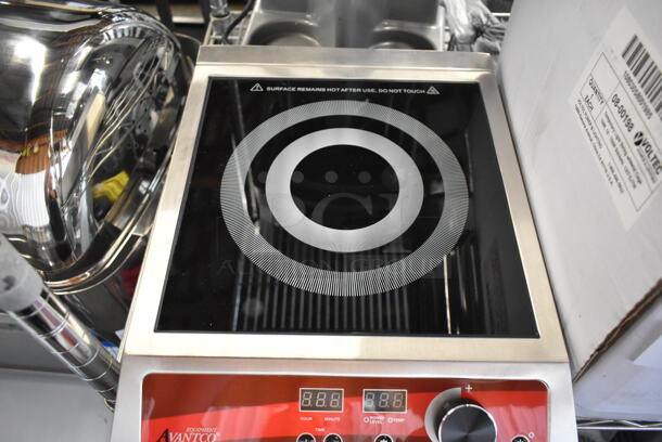 BRAND NEW SCRATCH AND DENT! Avantco 177IC1800 Stainless Steel Countertop Induction Range / Cooker. 120 Volts, 1 Phase.  - Image 4 of 5