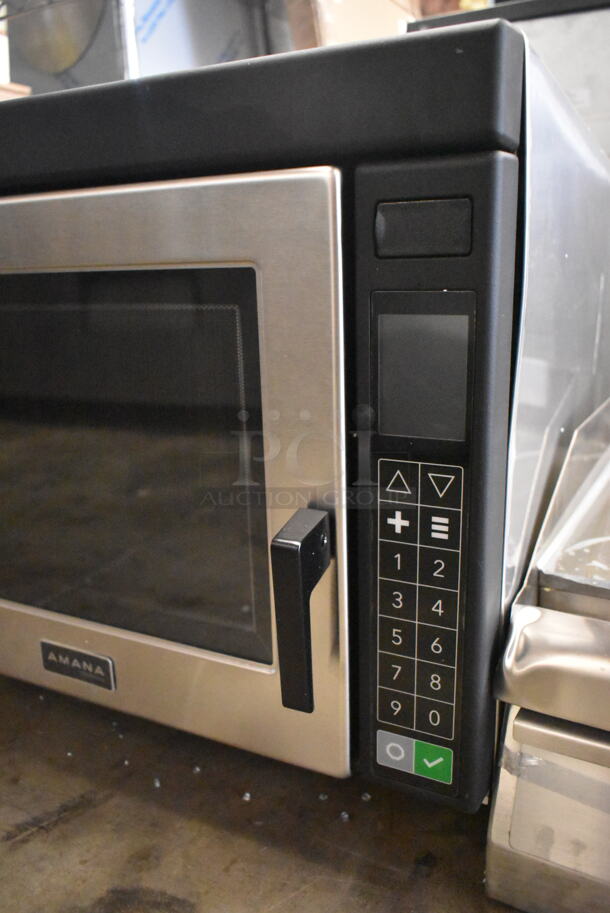 BRAND NEW SCRATCH AND DENT! 2024 Amana RC22S2 Heavy Duty Stainless Steel Commercial Microwave Oven with Push Button Controls. 208/240 Volts, 1 Phase.  - Image 4 of 6