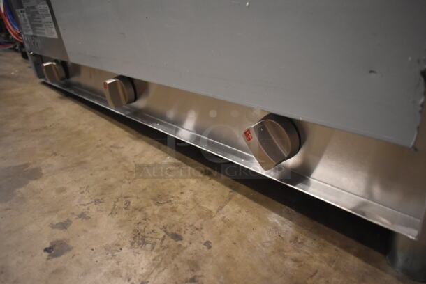 BRAND NEW SCRATCH AND DENT! 2024 ServIt 423GST3WELP Stainless Steel Commercial Propane Gas Powered Three Pan Open Well Steam Table. No Undershelf. 10,500 BTU - Image 5 of 7