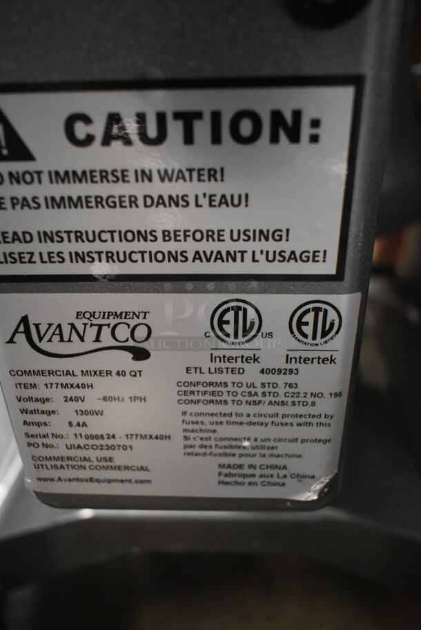 BRAND NEW SCRATCH AND DENT! Avantco 177MX40H Metal Commercial Floor Style 40 Quart Planetary Dough Mixer w/ Stainless Steel Mixing Bowl, Bowl Guard, Dough Hook, Paddle and Whisk Attachments. Missing Top Piece. 240 Volts, 1 Phase.   - Image 10 of 10