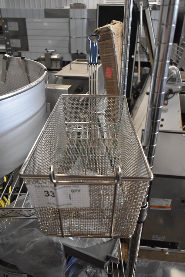 BRAND NEW SCRATCH AND DENT! Metal Fry Basket.  - Image 2 of 4