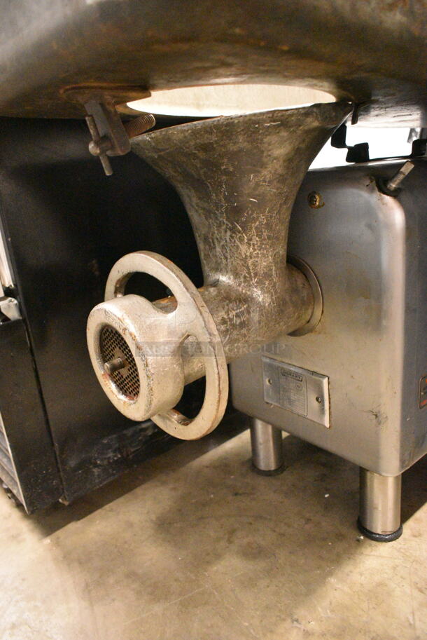 Hobart 4822 Metal Commercial Countertop Meat Grinder. 115 Volts, 1 Phase. Tested and Working! - Image 3 of 6