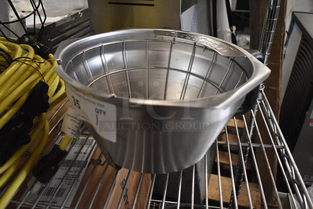 BRAND NEW SCRATCH AND DENT! Bunn 45845.0002 Stainless Steel Funnel Assembly With Black Handle - Image 2 of 6