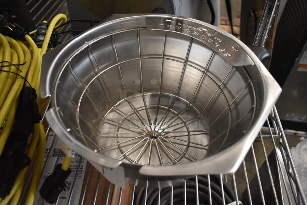 BRAND NEW SCRATCH AND DENT! Bunn 45845.0002 Stainless Steel Funnel Assembly With Black Handle - Image 3 of 6