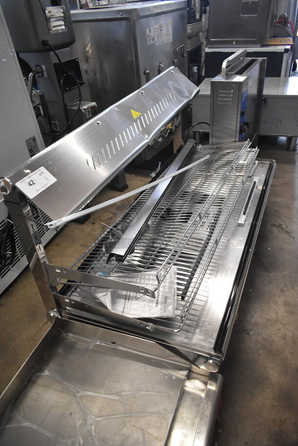BRAND NEW SCRATCH AND DENT! ServIt 423HDM48SA Stainless Steel Commercial Countertop 48" Self / Full Service 3 Shelf Countertop Heated Display Case with Sliding Doors. See Pictures for Damage. 120 Volts, 1 Phase. Tested and Powers On But Does Not Get Warm - Image 3 of 6