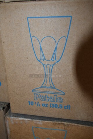 3 Boxes of 36 BRAND NEW! Arcoroc 8009508 Petale 10.5 oz Goblet Glasses. 3 Times Your Bid! 